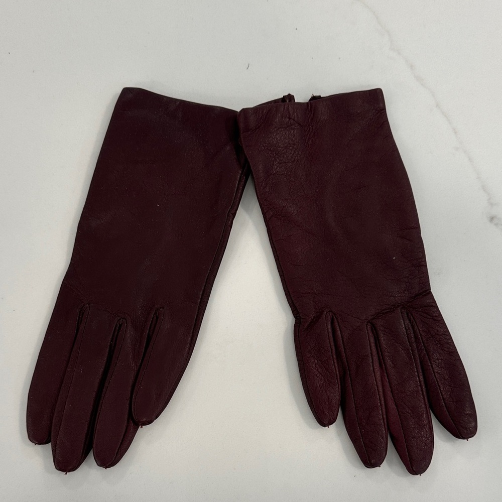 Elegant Burgundy Leather Gloves